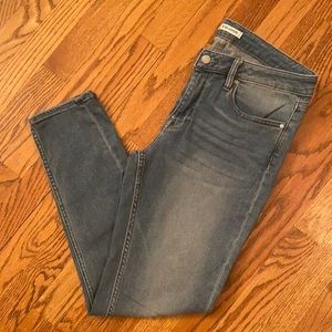 Vigoss - Marley High Rise Light Wash Skinny Jean